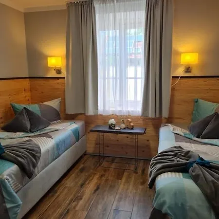 Rose Apartment *
